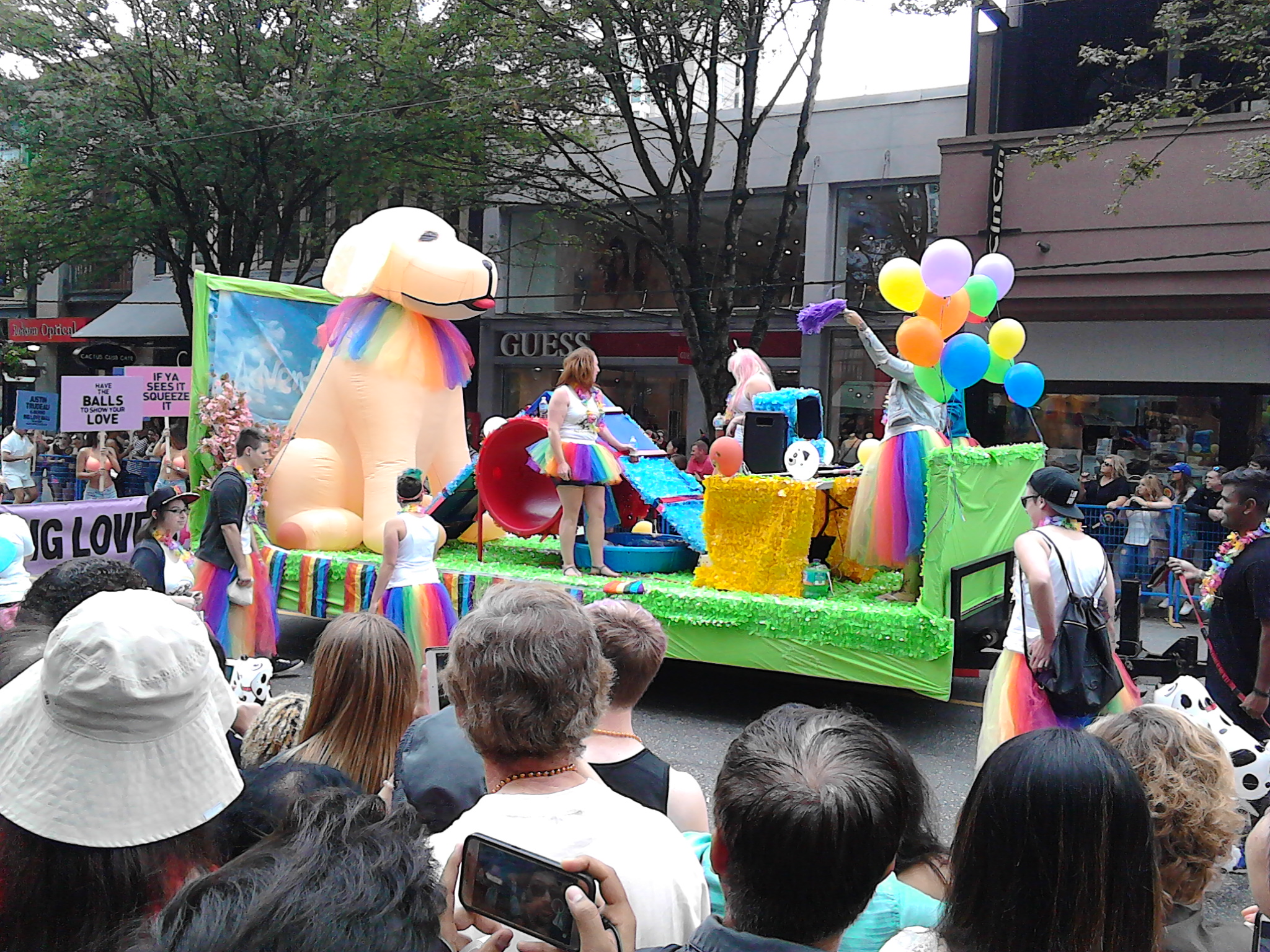 ĳ Pride Parade